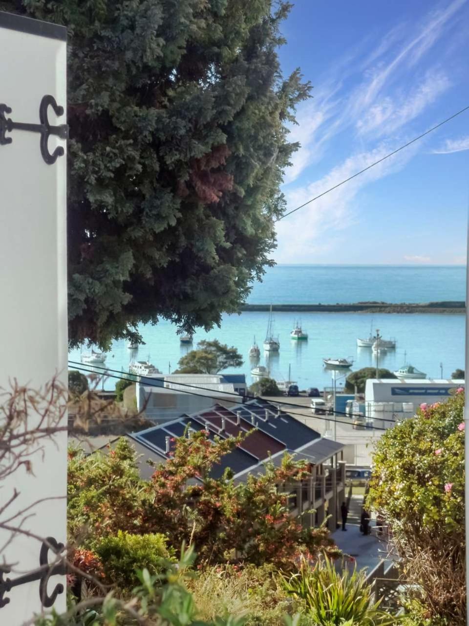 Harbour View *